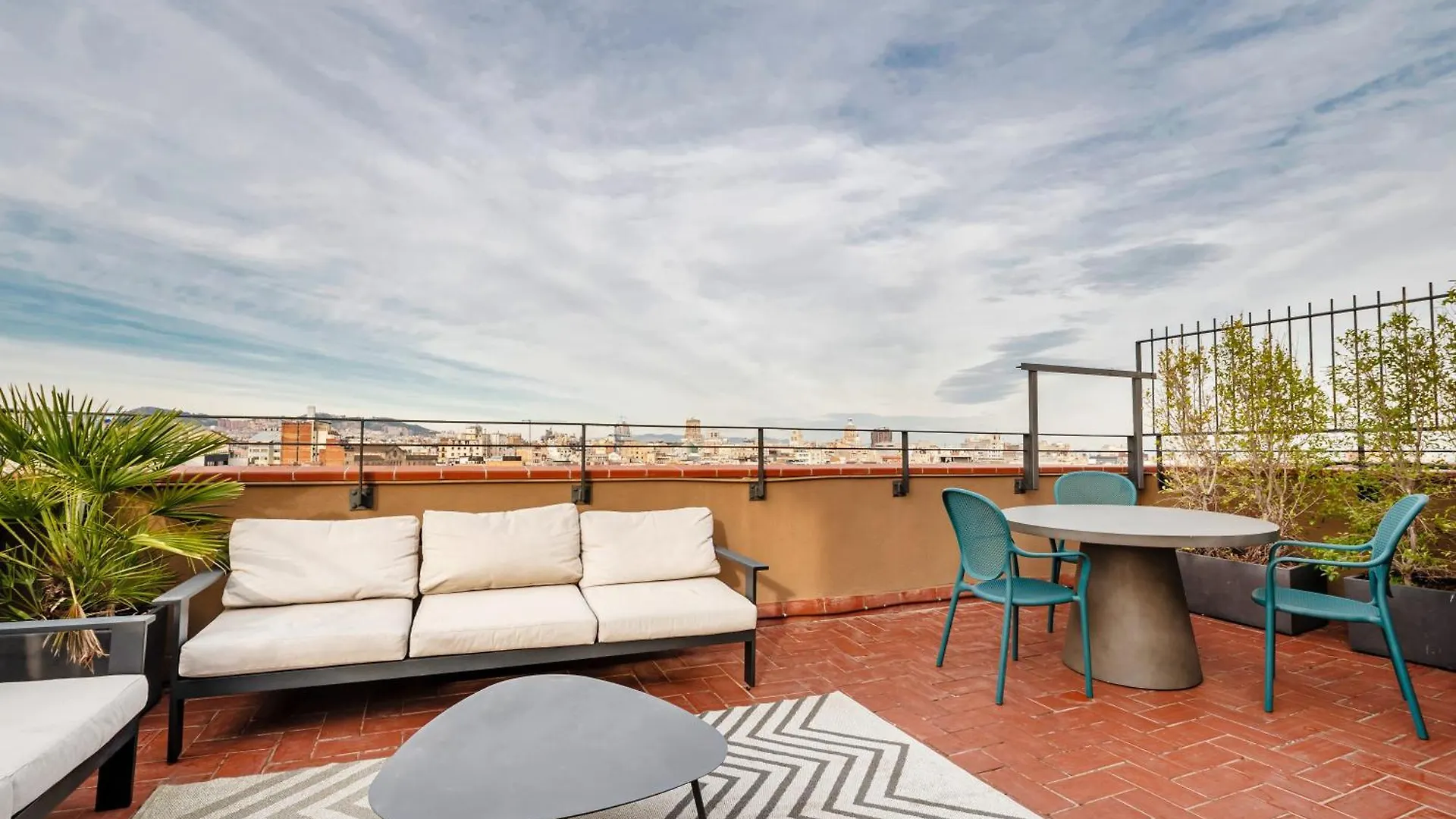 Caterina Universitat Barcelona Apartment