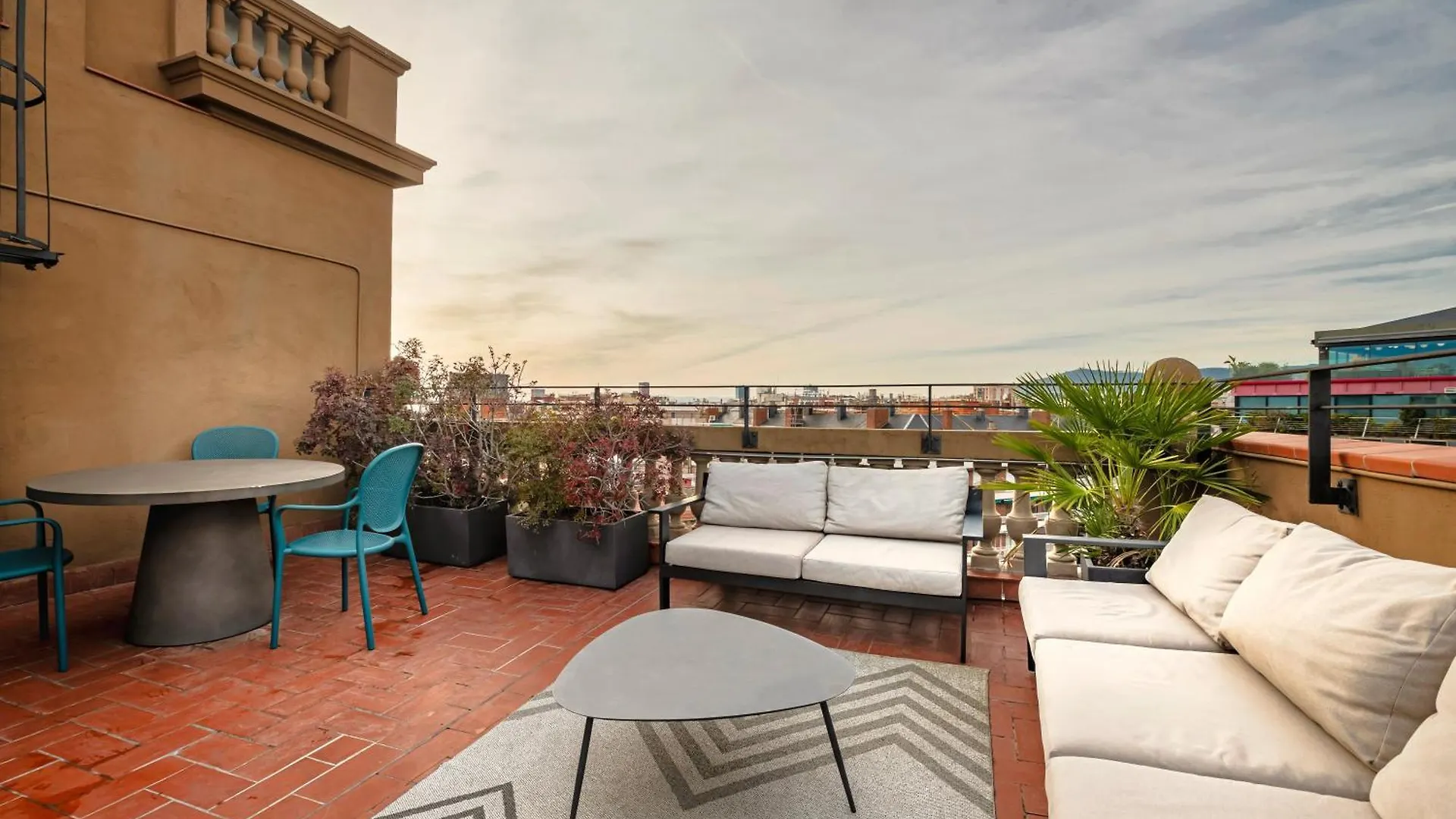 Caterina Universitat Barcelona Apartment